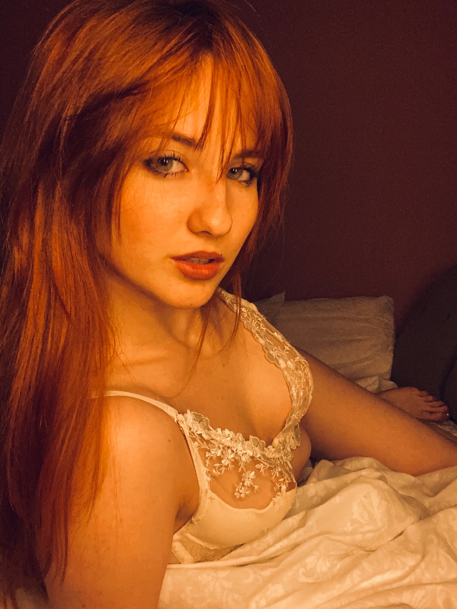 A playful frame from Nata — online in Isfahan