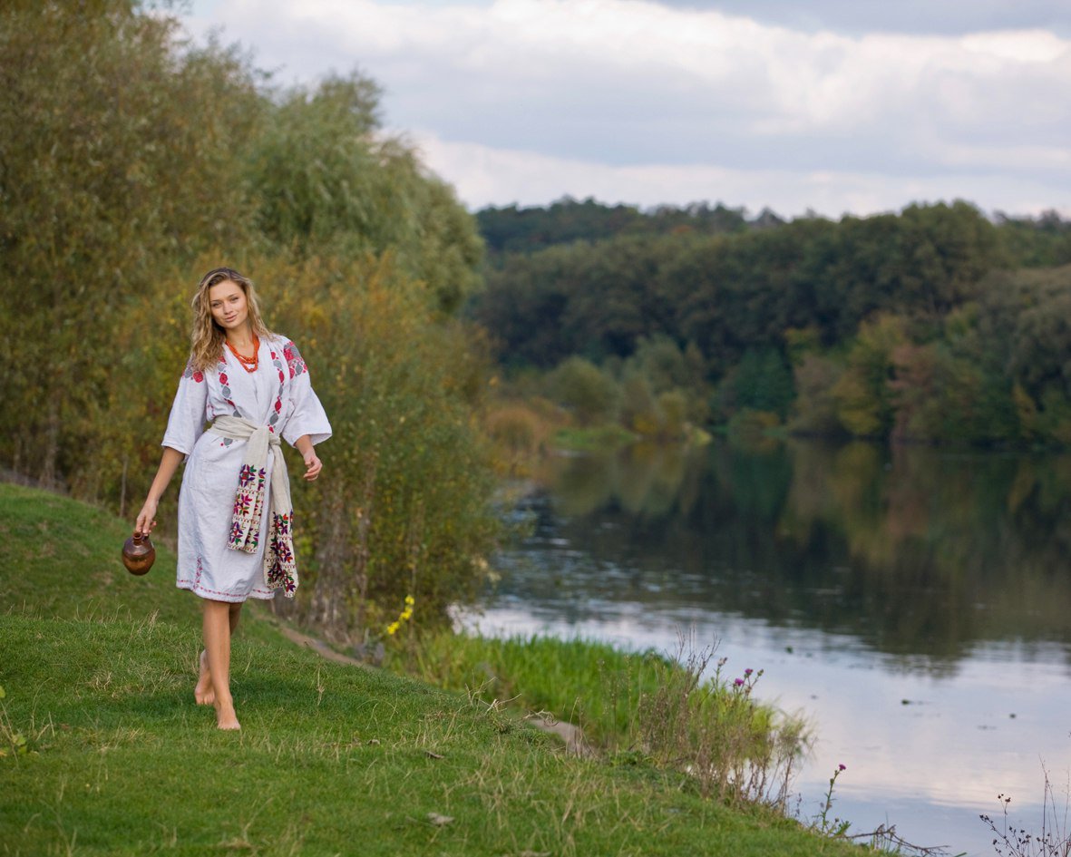 Nude girl Slavic women in Isfahan