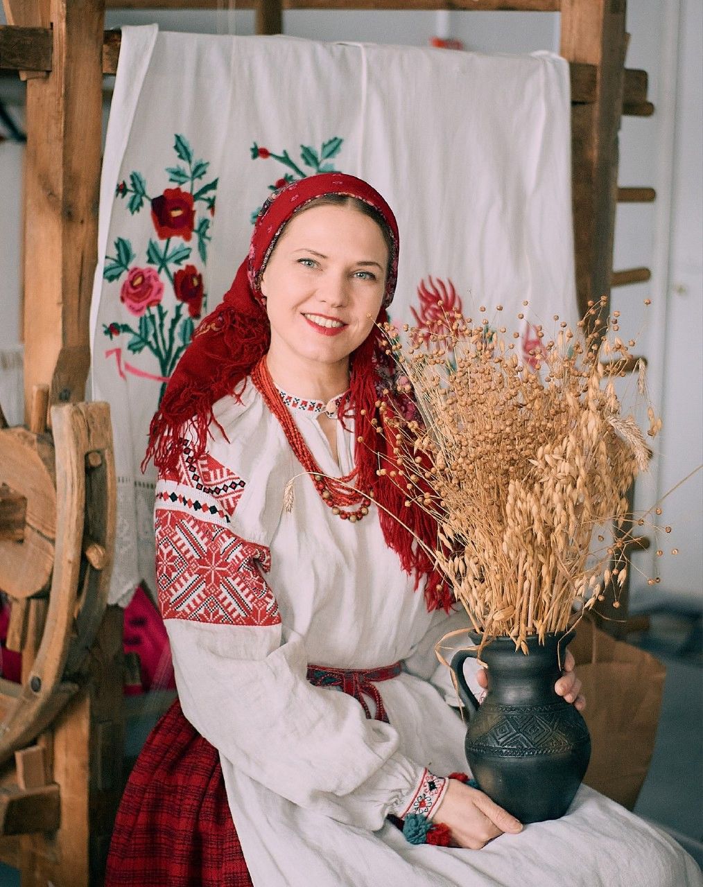 Women in Slavic costumes in Isfahan