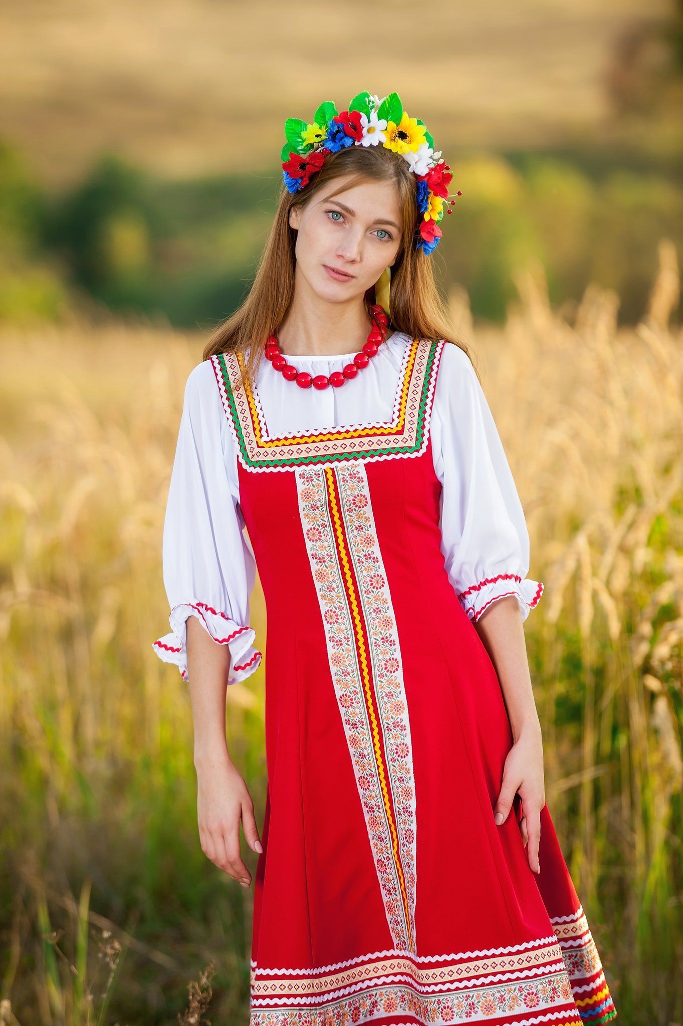 Women in Slavic costumes in Isfahan