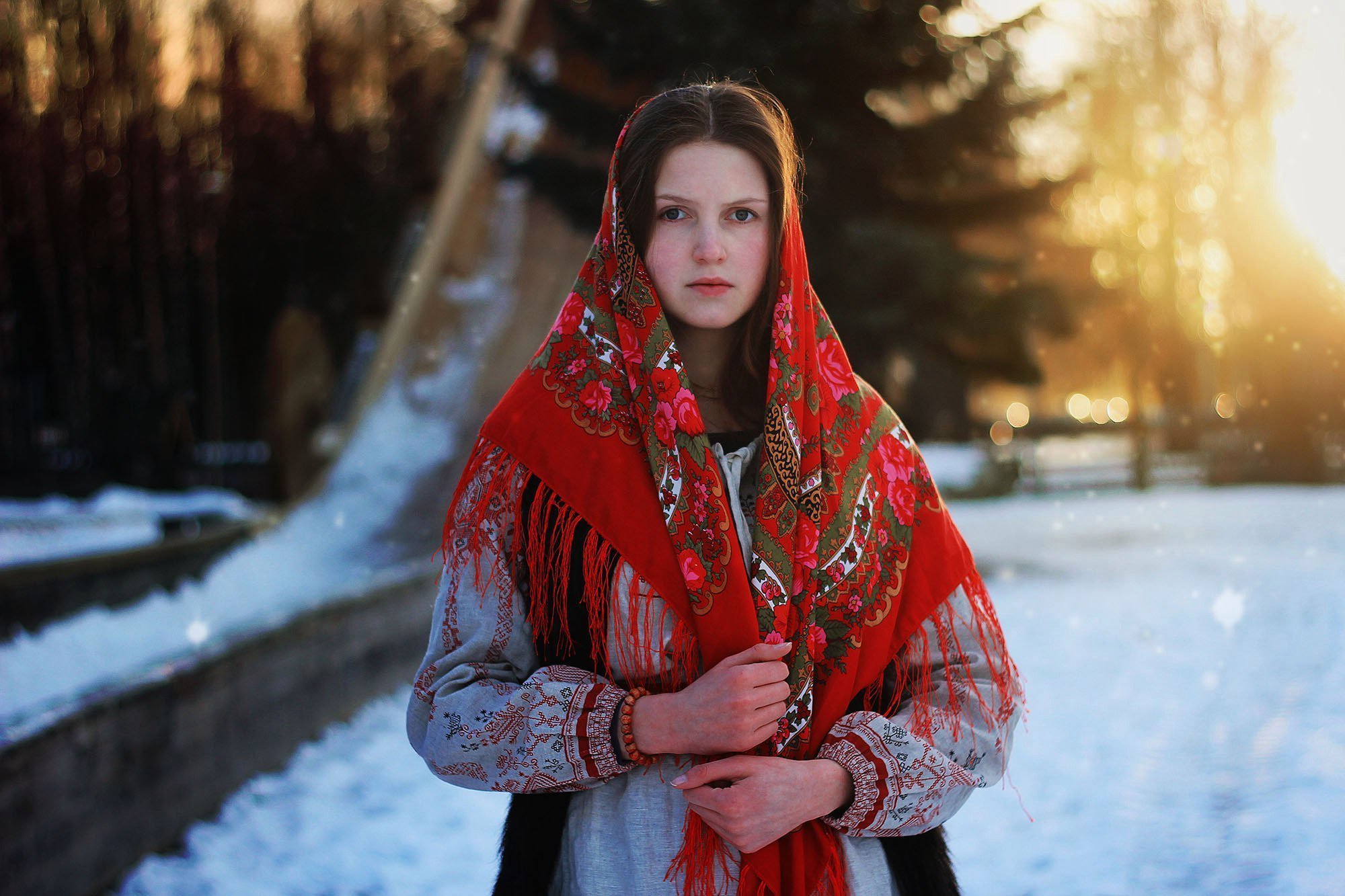 Girls in Slavic costumes in Isfahan