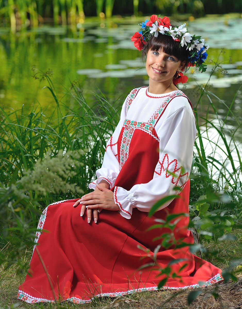 Beautiful girl Girls in Slavic costumes in Isfahan