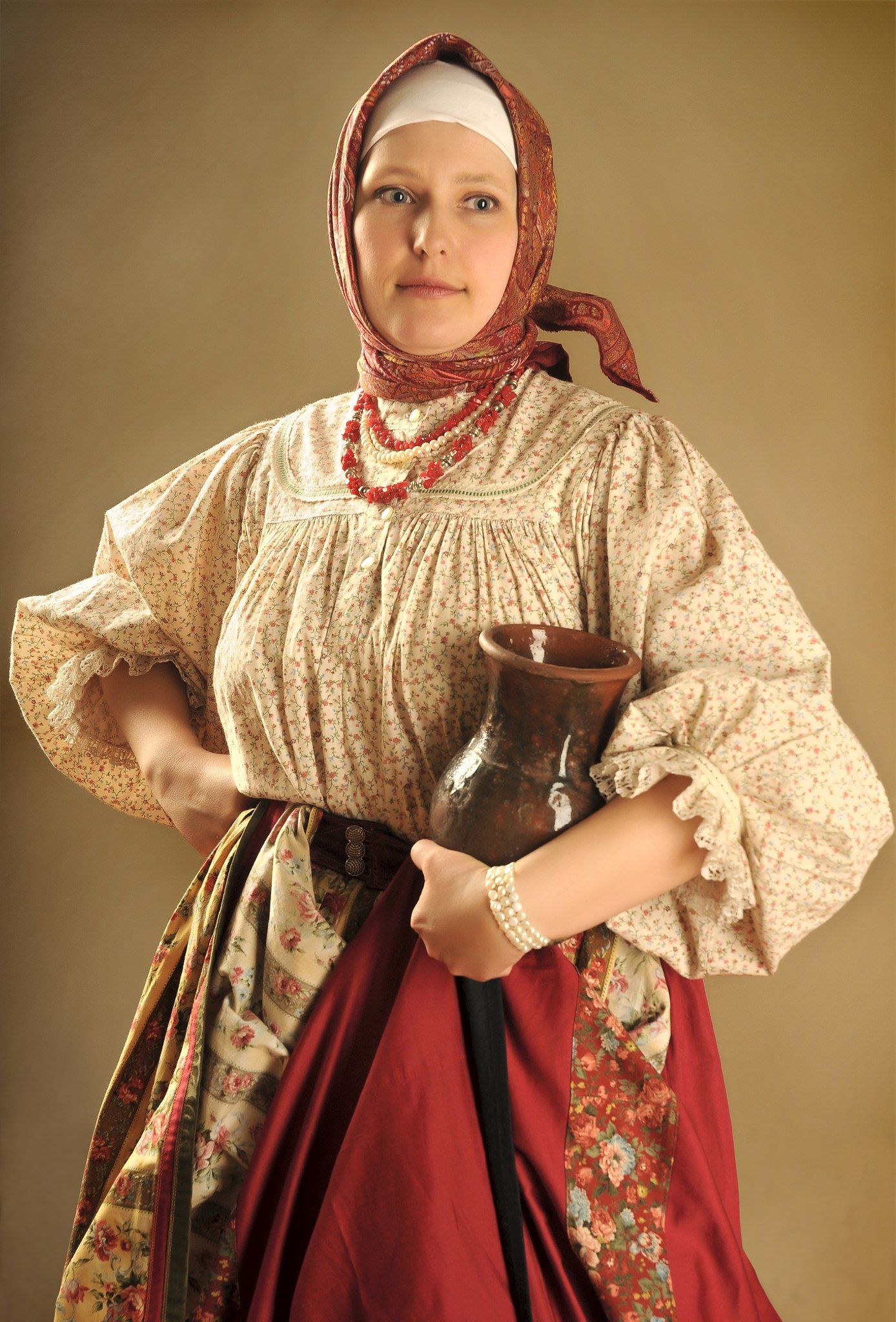 Girls in Slavic costumes in Isfahan